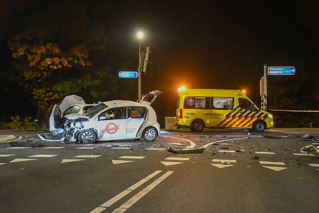 Botsing tussen twee personenauto's