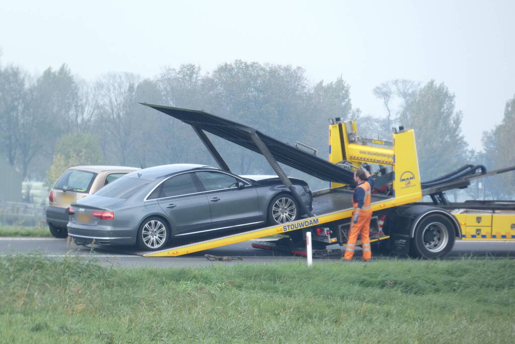 Veel schade bij aanrijding oprit