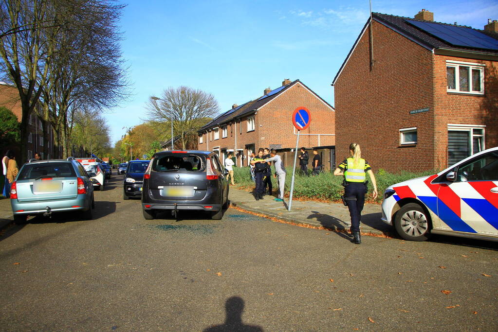 Autoramen kapot geslagen bij verkeersruzie