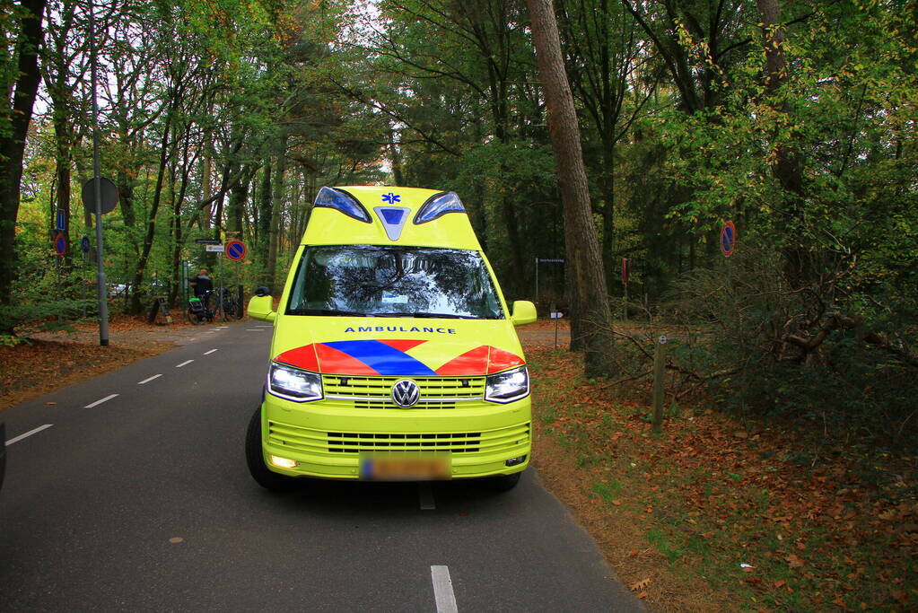 Wielrenner gewond na val