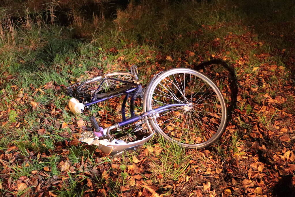 Zoekactie in water na aantreffen fiets