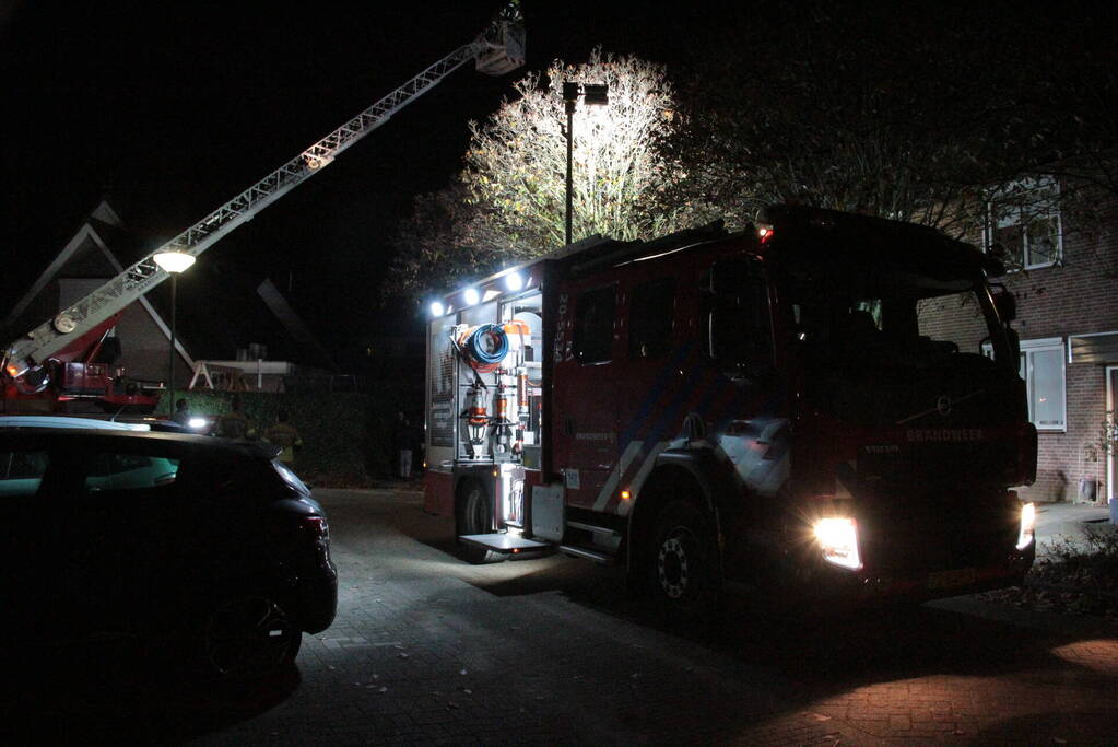 Schoorsteenbrand snel onder controle