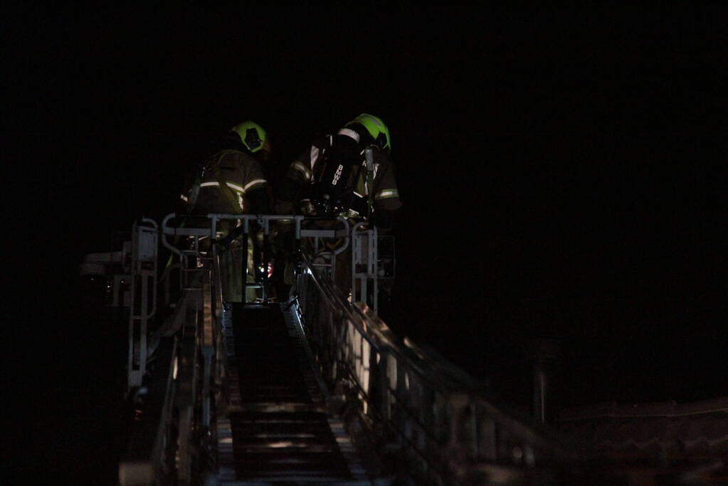 Schoorsteenbrand snel onder controle