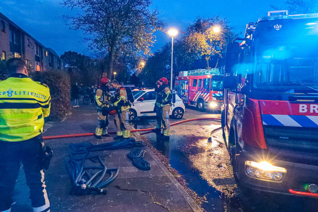 Diepvries in achtertuin vliegt in brand