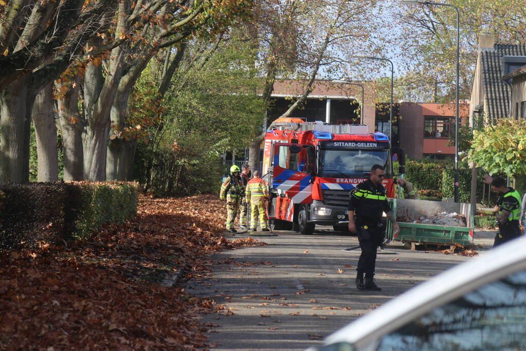 Meters struiken afgebrand door brandstichting