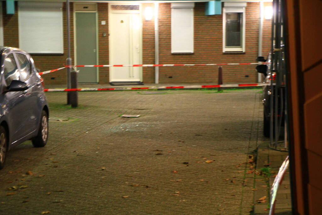Onderzoek naar mogelijke schoten in woning