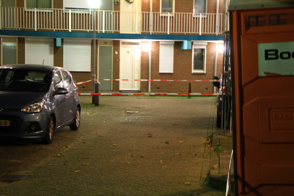 Onderzoek naar mogelijke schoten in woning