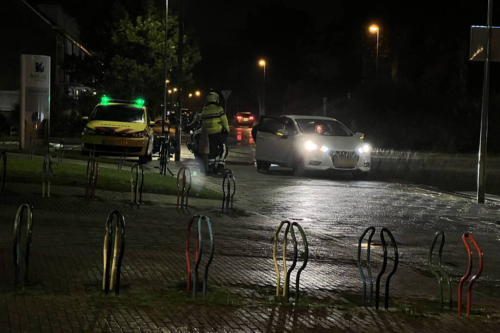Fietser gewond bij aanrijding met auto