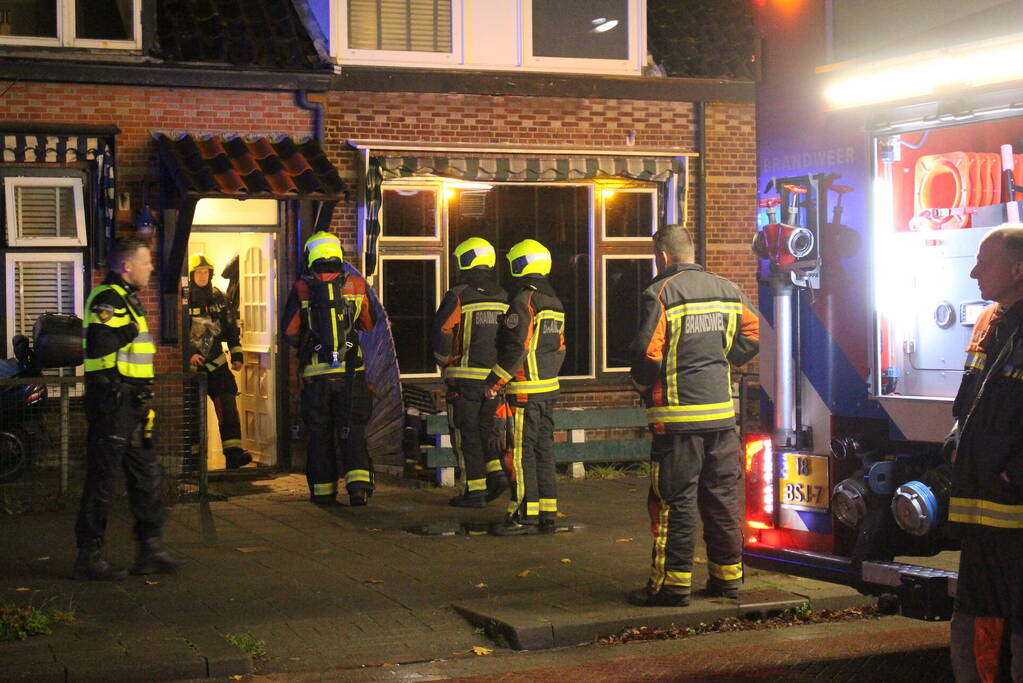 Brand in schoorsteen van woning