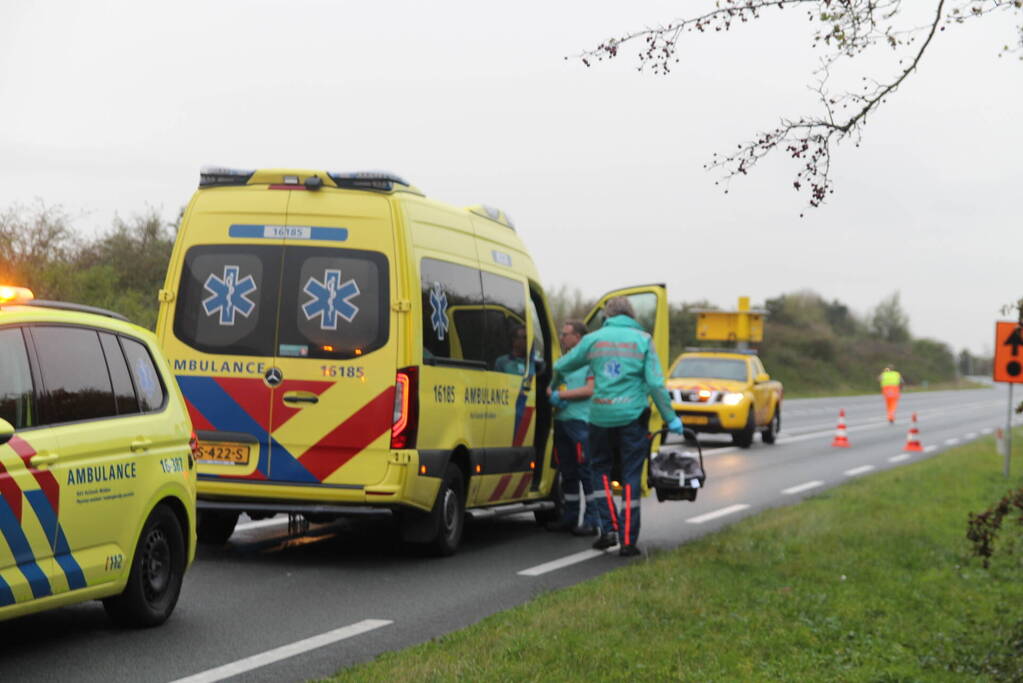 Aanrijding tussen vier voertuigen