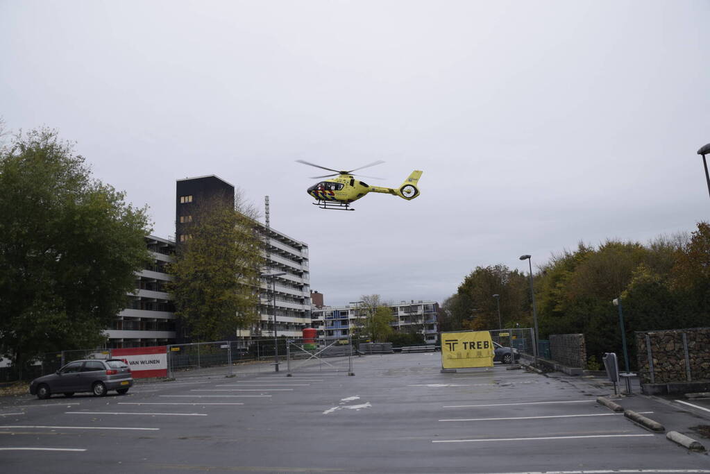 Traumahelikopter trekt veel bekijks