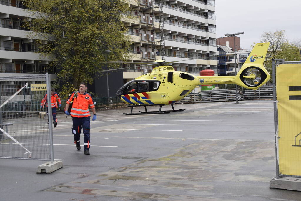 Traumahelikopter trekt veel bekijks
