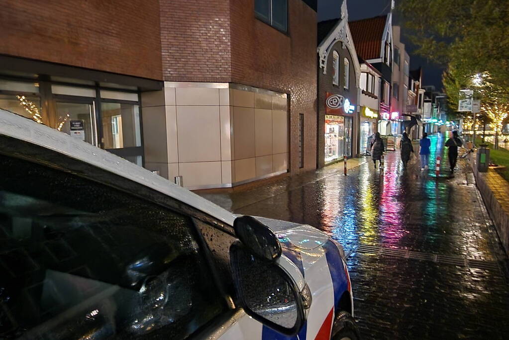 Twee overvallers slaan op de vlucht