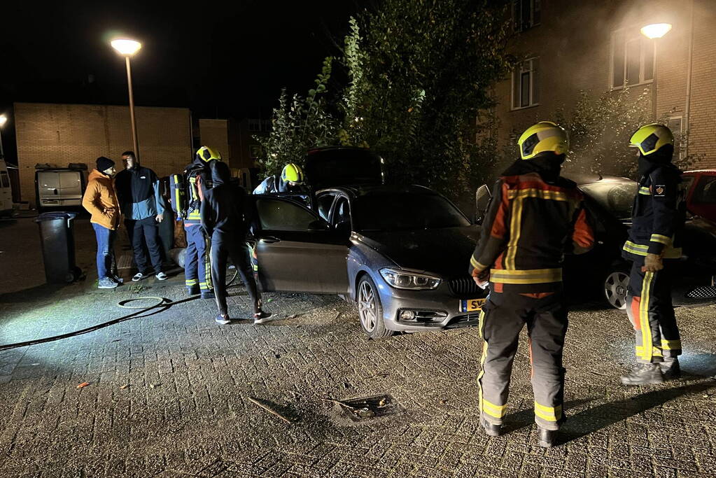 Autobrand snel onder controle