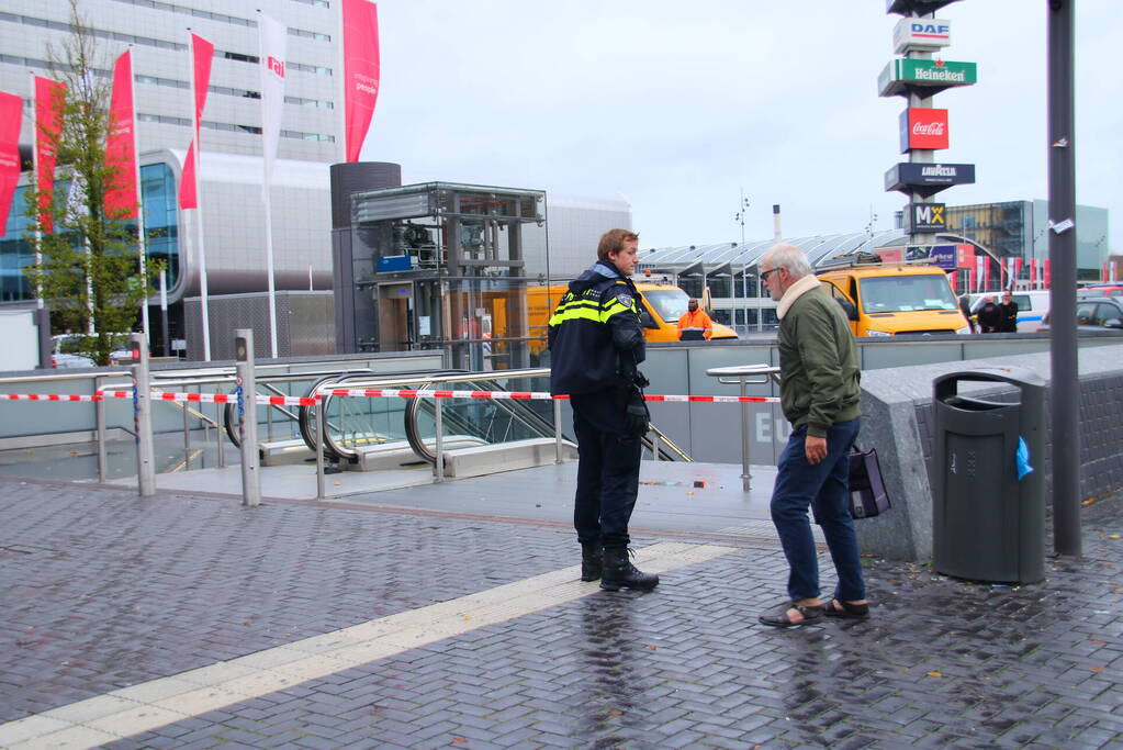 Veel rookontwikkeling op metrostation