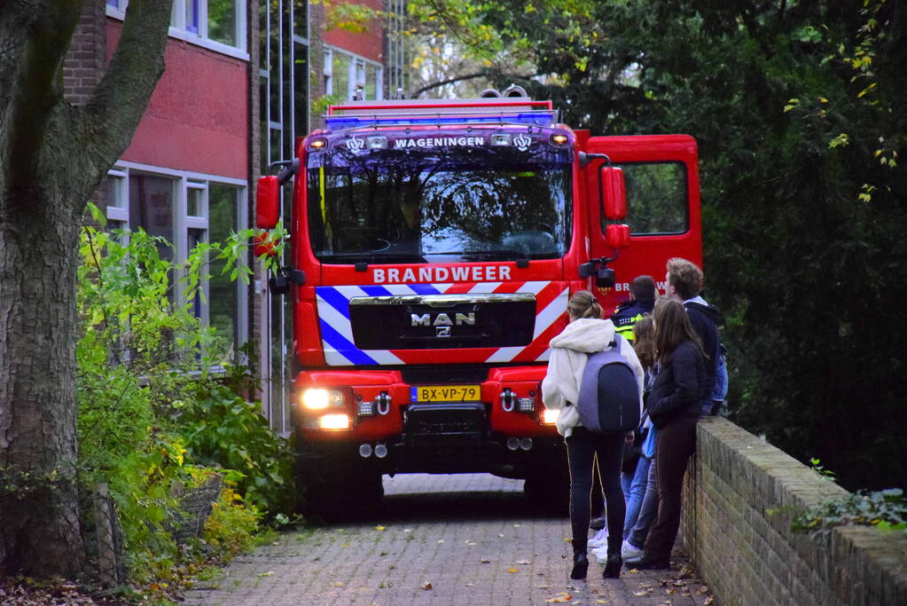 Meerdere bewoners gecontroleerd na rookinhalatie