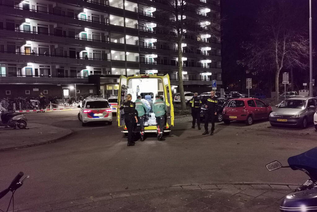 Persoon gewond bij steekincident in woning