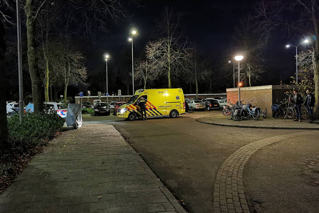 Persoon gewond bij steekincident in woning