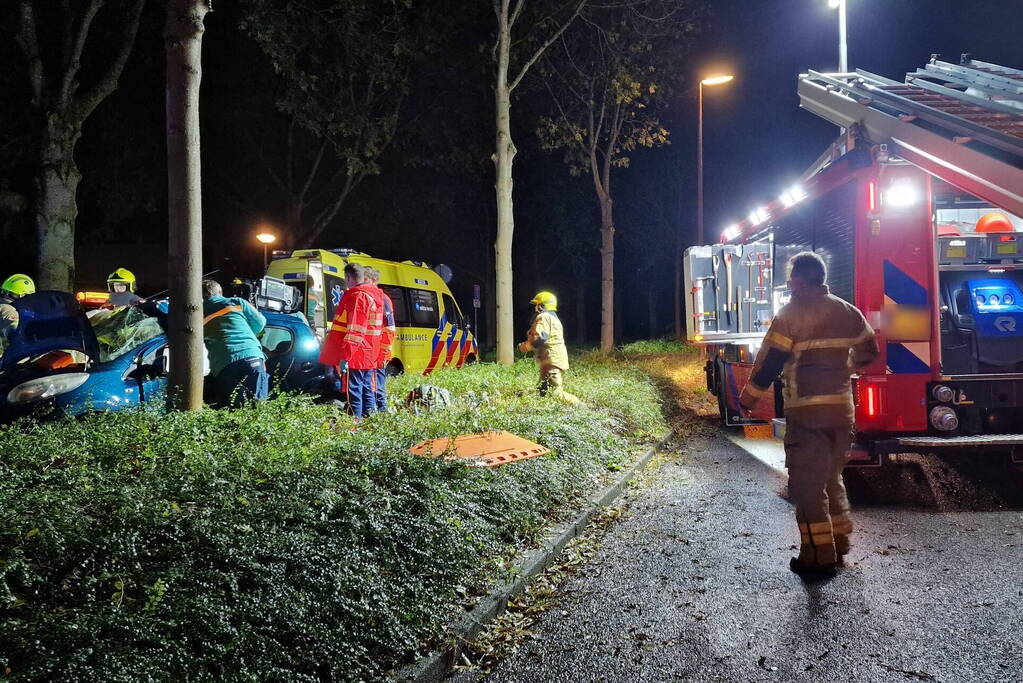 Twee gewonden bij ernstig eenzijdig ongeval