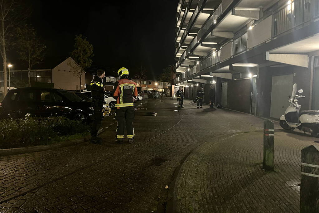 Brandweer onderzoekt benzinelucht