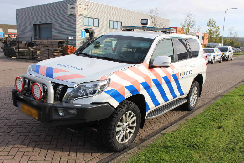 Preventieve drugscontrole bij loodsen op industrieterrein