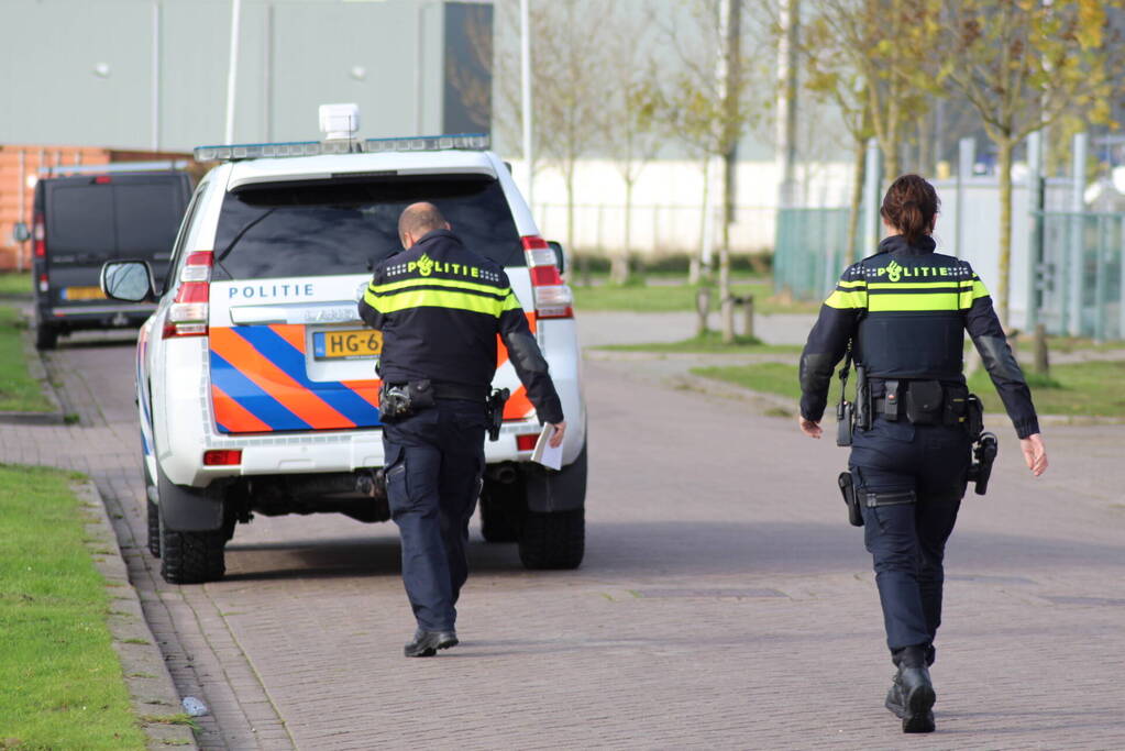 Preventieve drugscontrole bij loodsen op industrieterrein