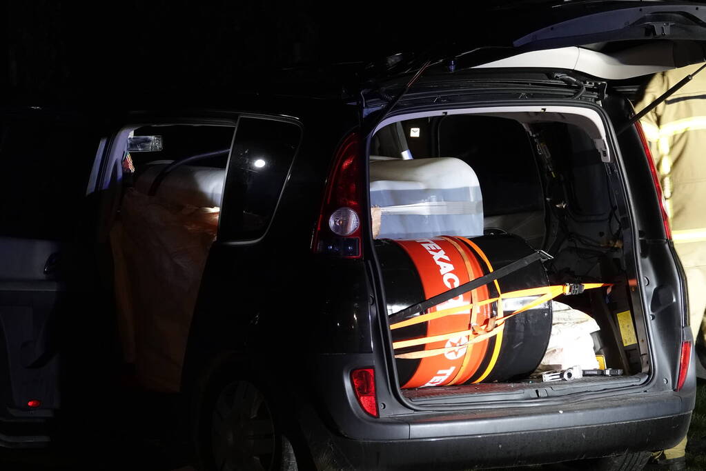 Politie achtervolgd auto met 1200 liter gestolen brandstof