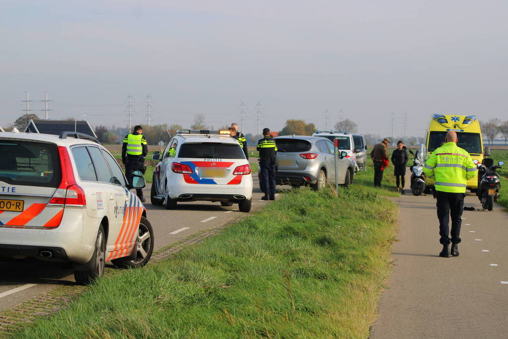 Gewonde bij aanrijding met scooter