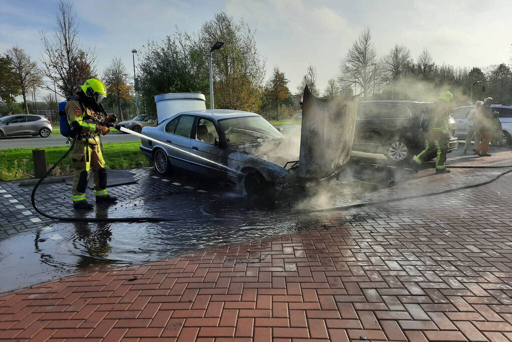 Hevige rookontwikkeling bij autobrand