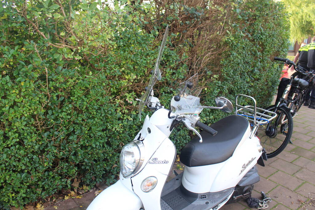 Scooterrijder aangereden op voorrangskruising