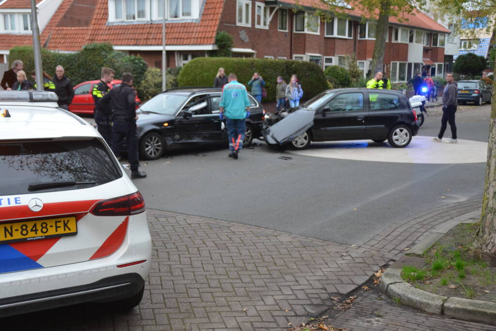 Veel materiele schade bij aanrijding