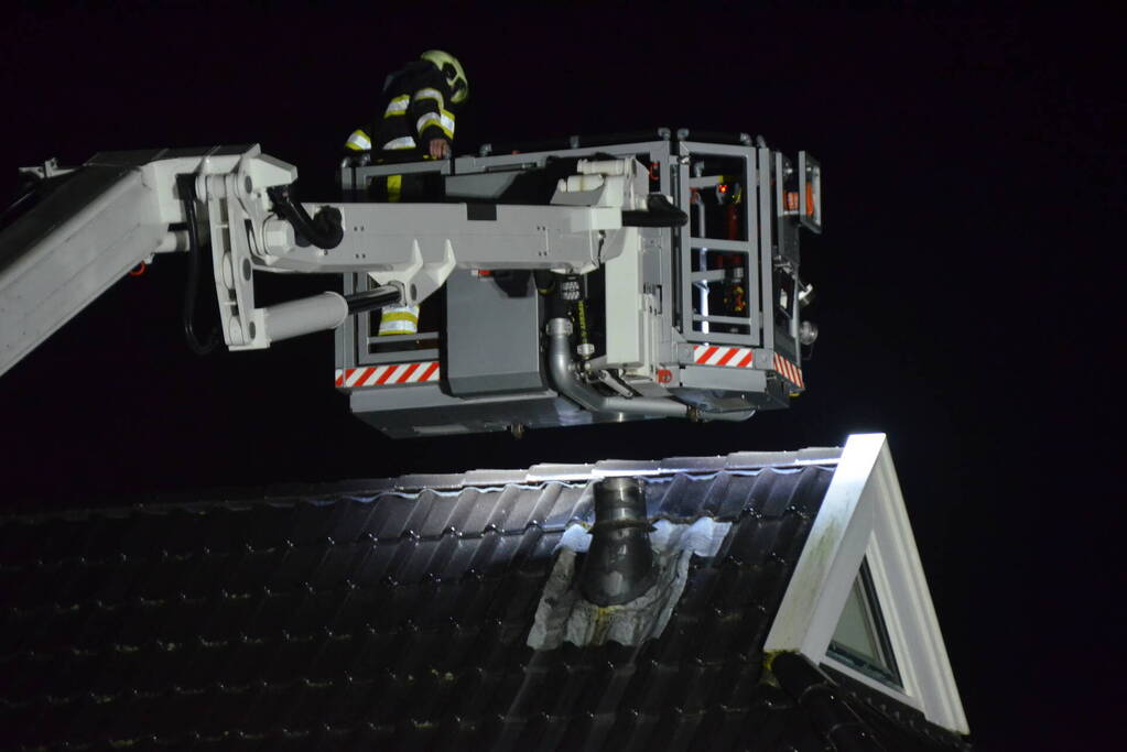 Brandweer ingezet bij brand in schoorsteen