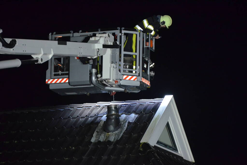 Brandweer ingezet bij brand in schoorsteen