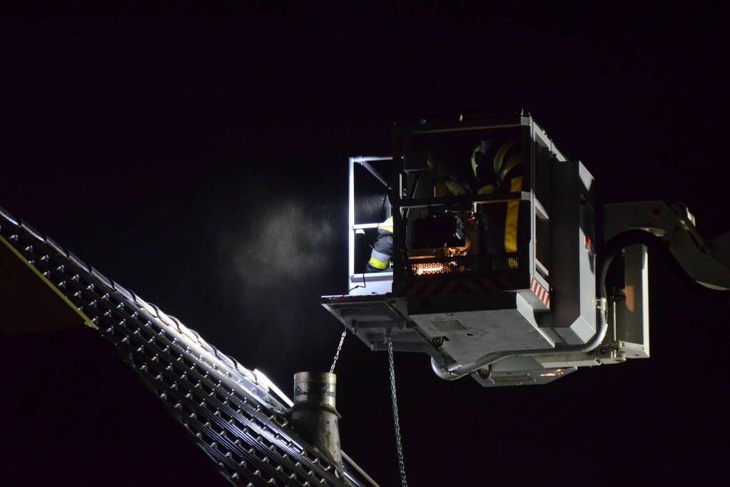 Brandweer ingezet bij brand in schoorsteen