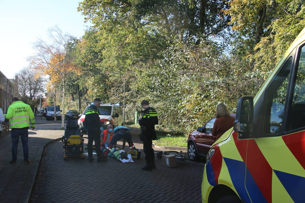 Fietser zwaargewond bij aanrijding