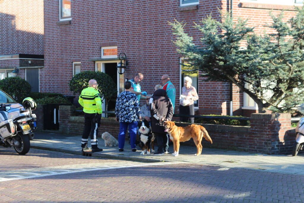 Man op scooter gaat onderuit en raakt gewond