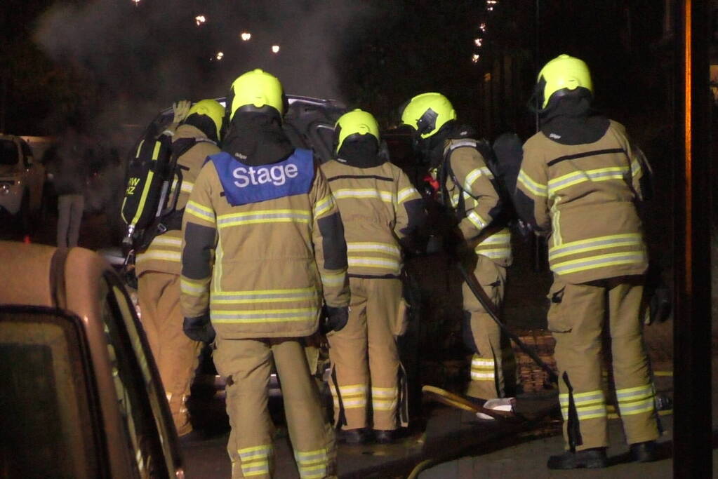 Auto gaat in vlammen op