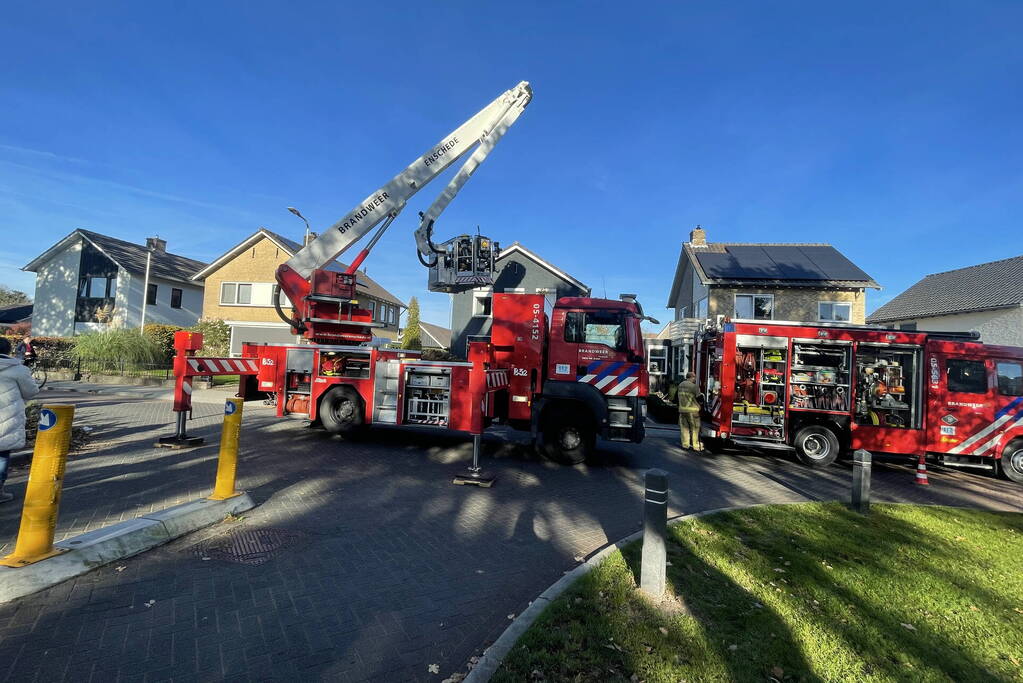 Schoorsteenbrand snel onder controle
