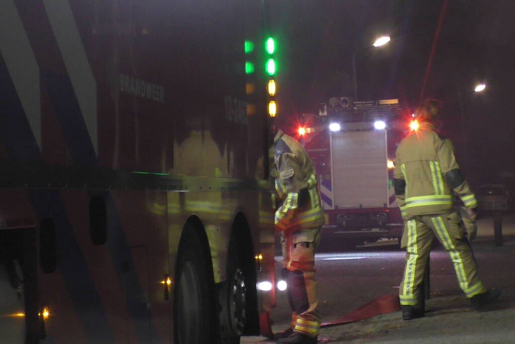Veel rookontwikkeling bij brand in container