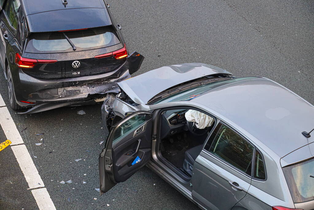 Meerdere voertuigen betrokken bij kettingbotsing