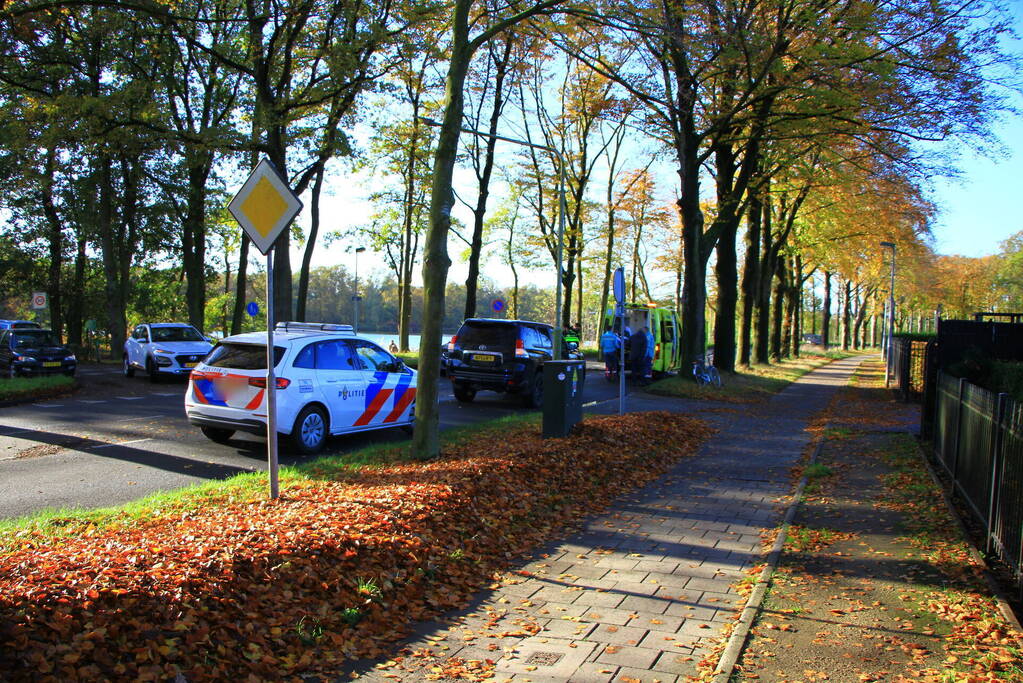 Fietser gewond bij botsing met auto