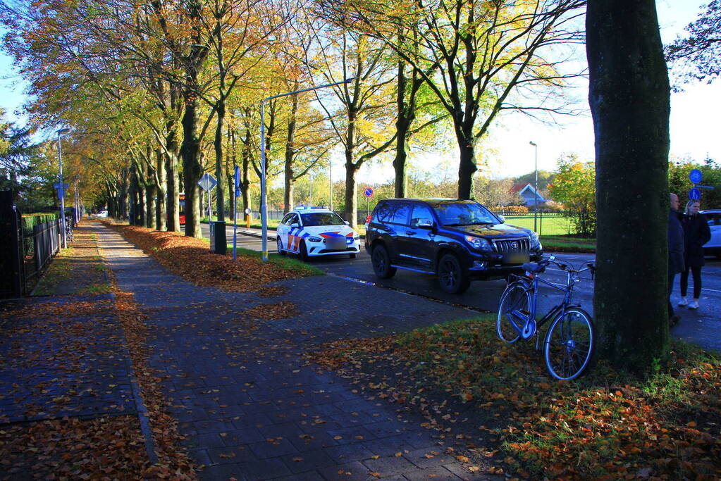 Fietser gewond bij botsing met auto