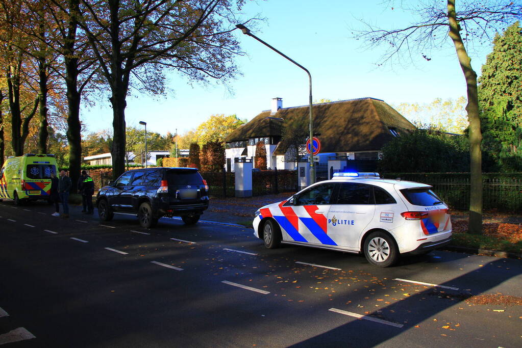 Fietser gewond bij botsing met auto
