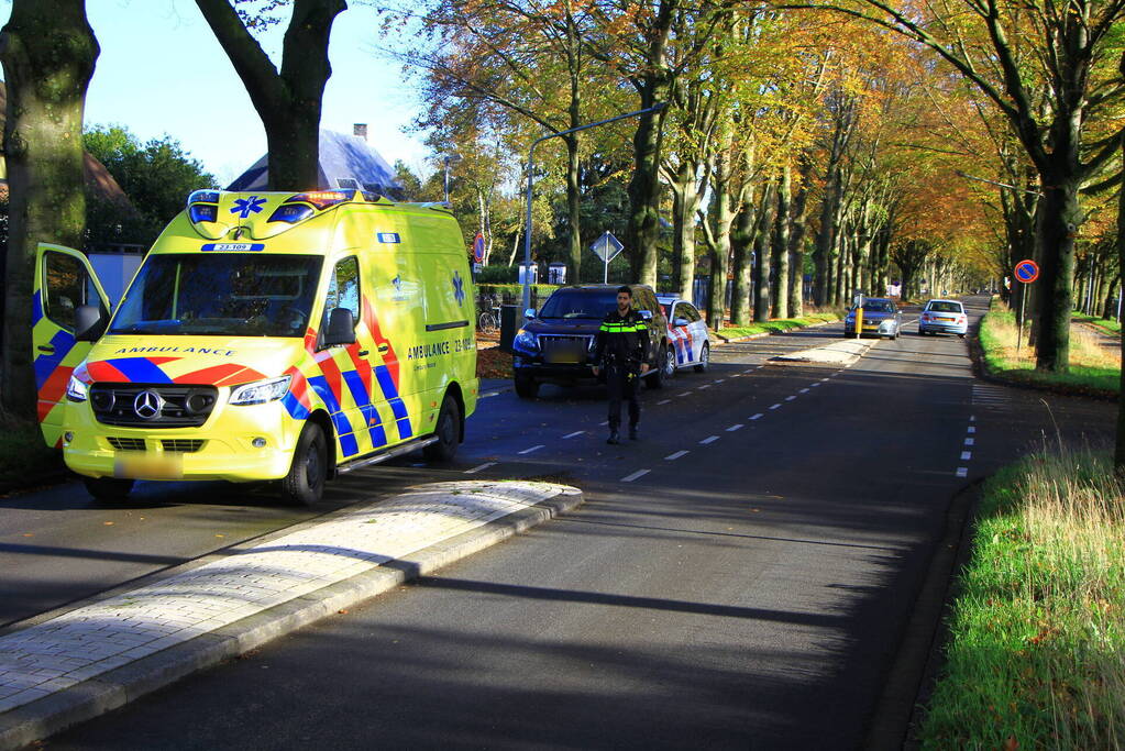 Fietser gewond bij botsing met auto