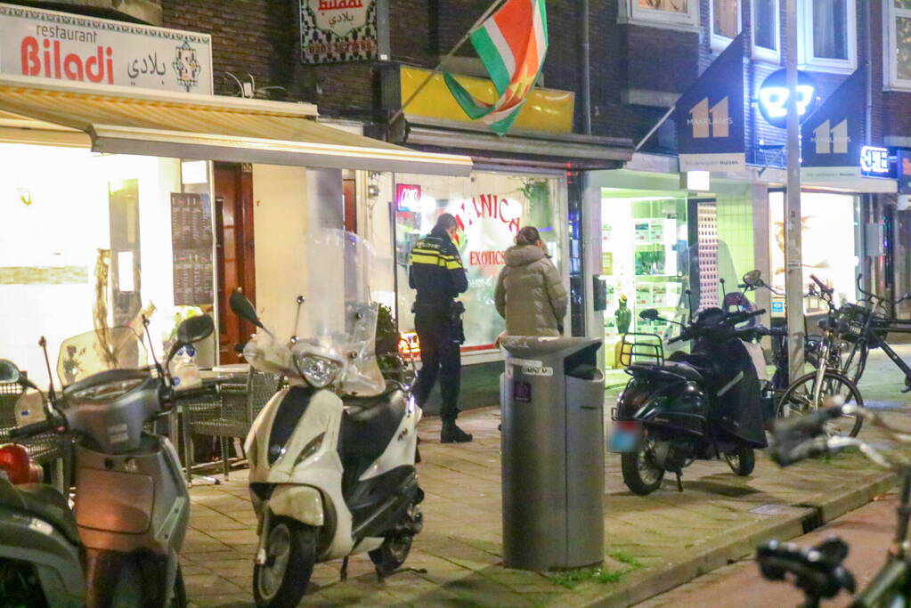 Winkelpersoneel bedreigt met steekwapen