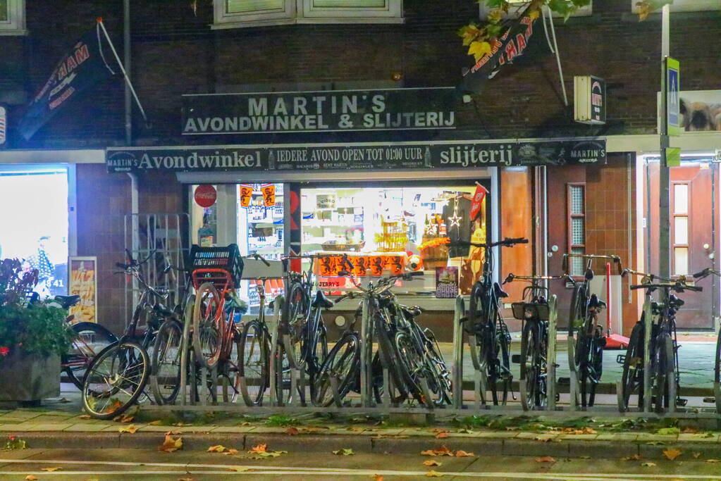 Winkelpersoneel bedreigt met steekwapen