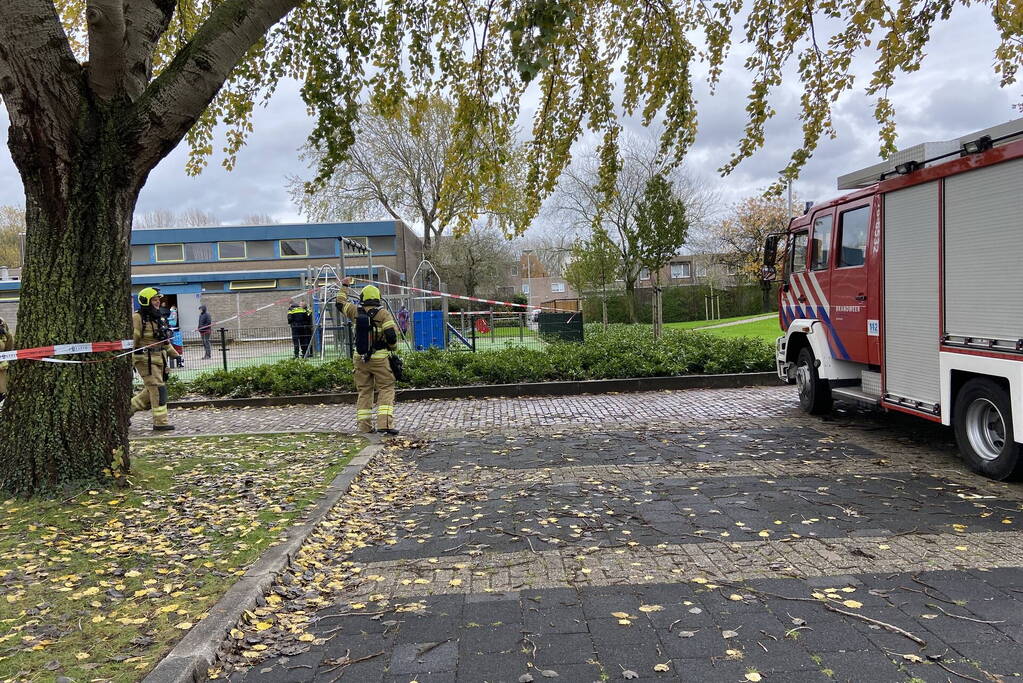 Brandweer doet onderzoek naar vreemde lucht bij Stedelijk Dalton Lyceum