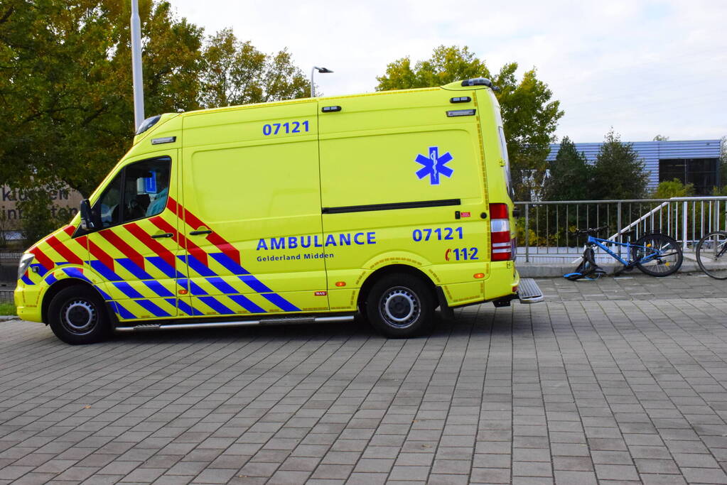 Fietsertje aangereden door auto