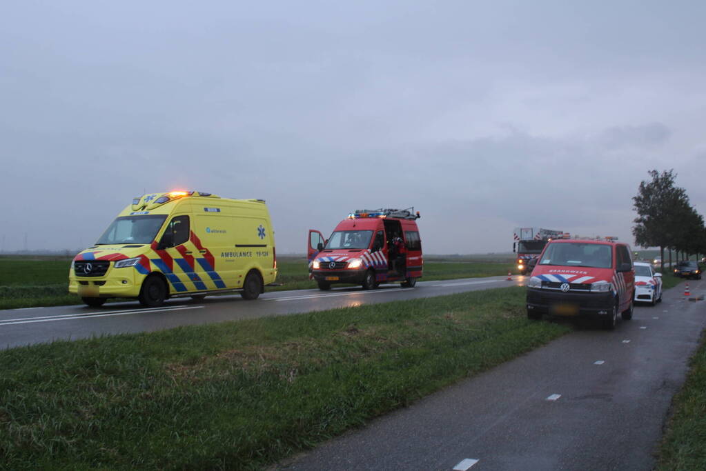 Bestuurder gewond na te water raken met voertuig