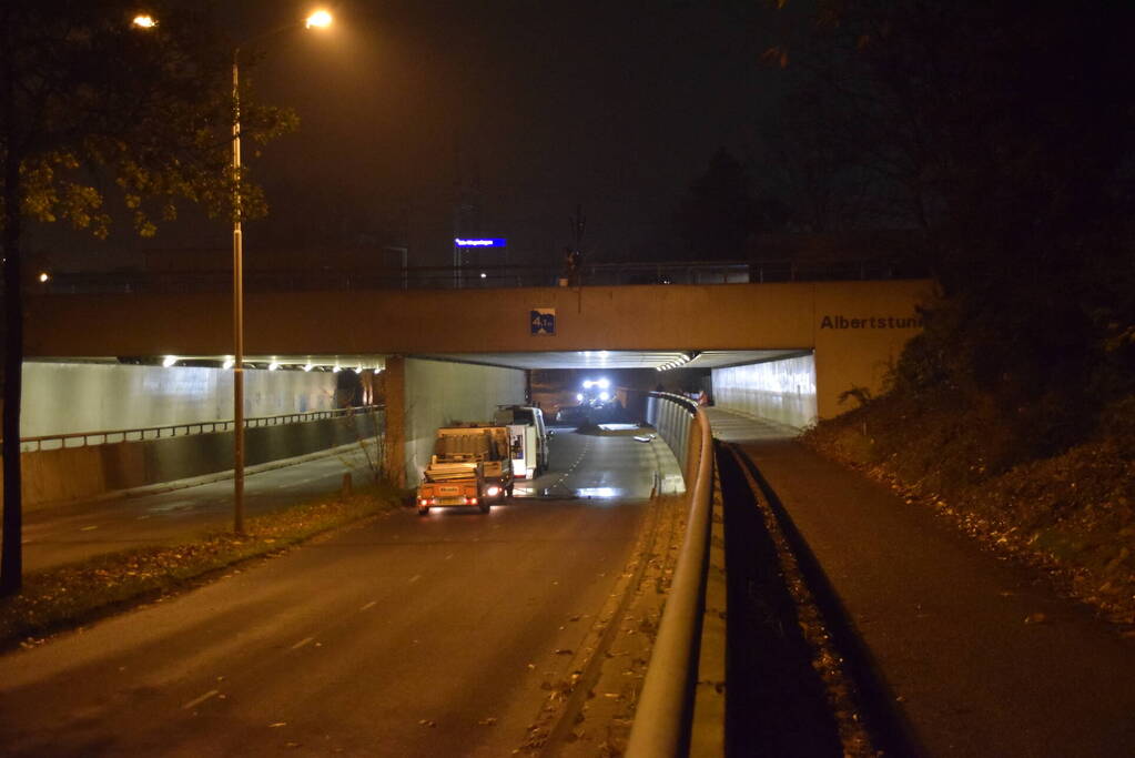 Weg afgesloten door plaatsing voetgangersbrug